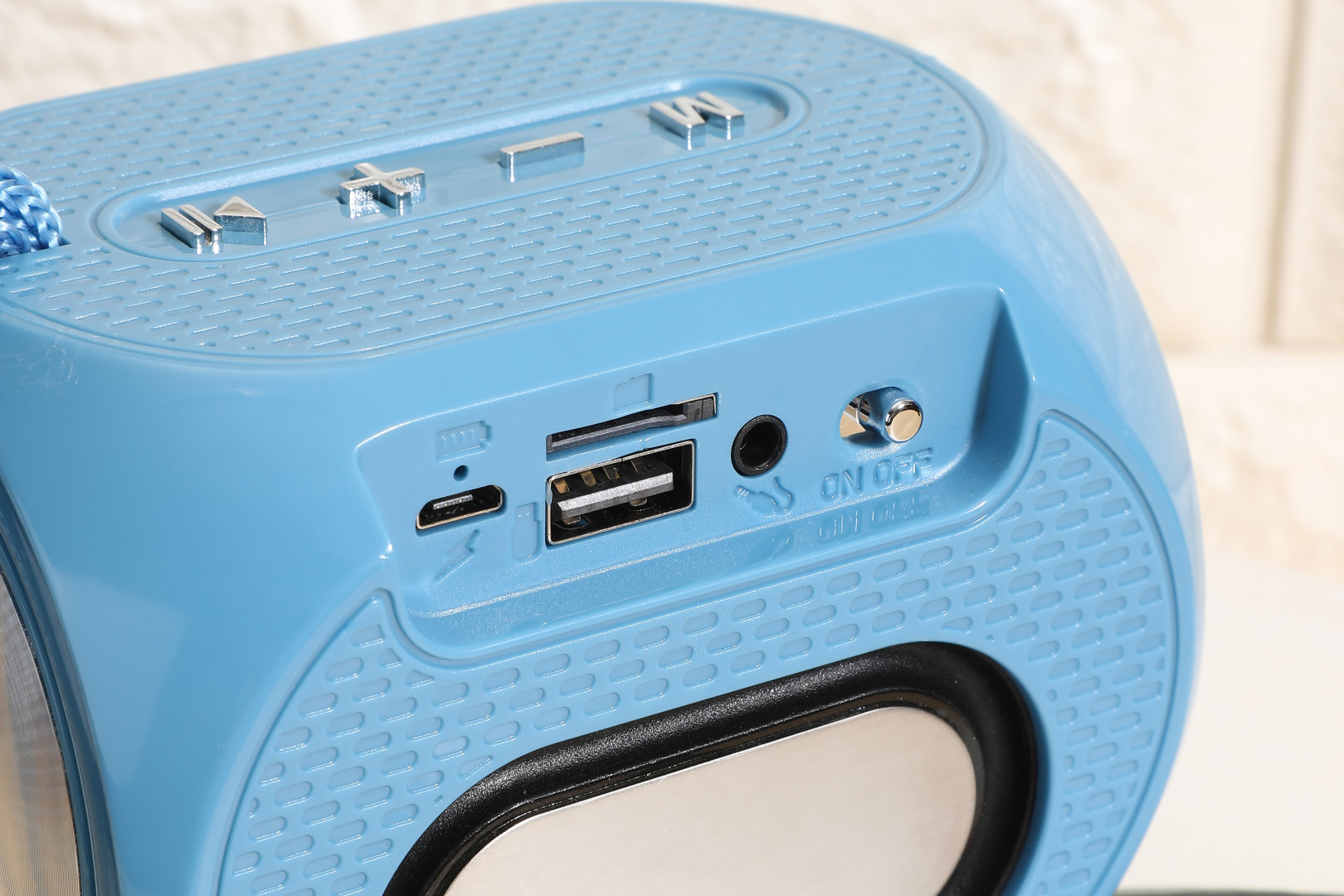 Accesorios y Gadgets  Parlante  port�til bluetooth TG196 Gris